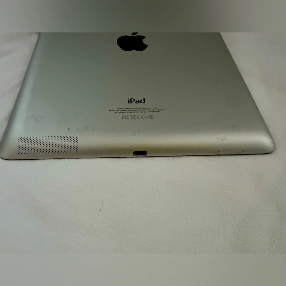 iPad 4th Generation 32GB Wi-Fi